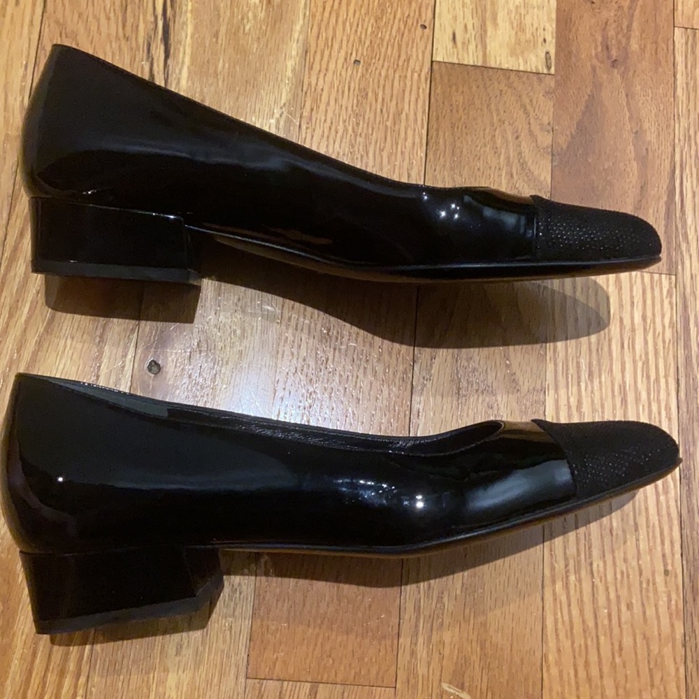 Like-New Bruno Magli Black Patent Leather Shoes